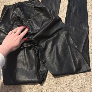 Aritzia Daria Pant, Medium